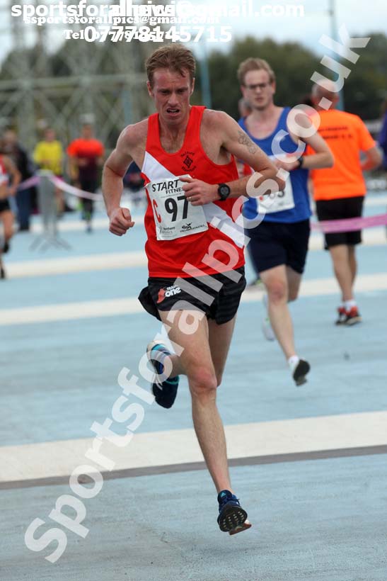 Senior mens 6 stage relay, Northern Senior 6 and 4 and Junior Stage Road Relays, SportsCity, Manchester. Photo:  David T. Hewitson/Sports for All Pics